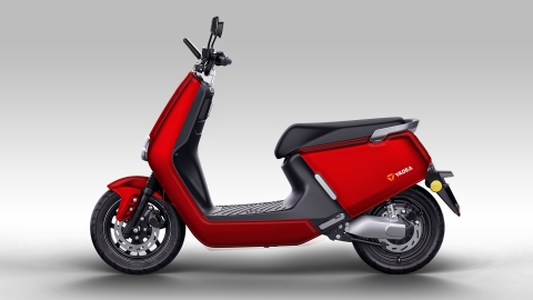 Xe máy điện YADEA G5