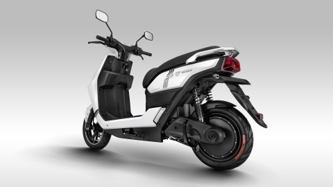 Xe máy điện Yadea S3