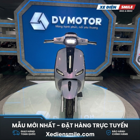 Đánh Giá Xe Máy Điện Takashi Noza Từ DV Motor: Vẻ Đẹp Chuẩn Vespa, Tích Hợp Công Nghệ Tương Lai