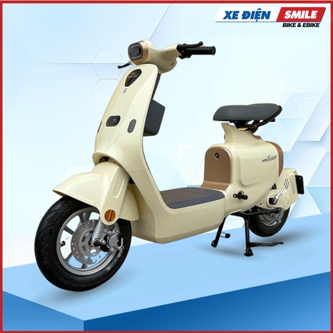 Xe máy điện Dibao Keva màu  trắng sữa