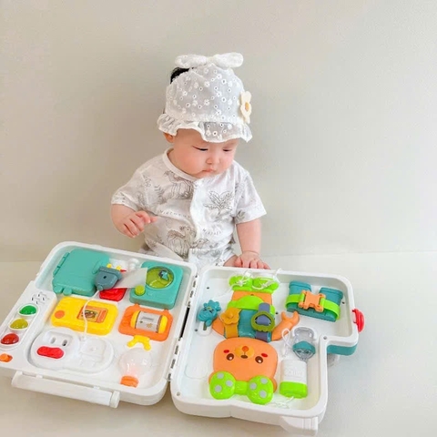 Đồ chơi bảng bận rộn Montessori Busy Board đa năng 3 mặt có đèn nhạc giáo dục sớm phát triển tư duy kĩ năng sống cho bé