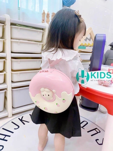 Đồ Chơi Balo Hình Chiếc Bánh Donut Biến Hình Ngôi Nhà Búp Bê Thỏ Đáng Yêu kèm nhiều phụ kiện Cho Bé Gái