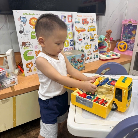 Xe Bus Biến Hình Đa Năng Cho Bé HT9940-1 – Đồ Chơi Lái Xe Mô Phỏng Âm Thanh Ánh Sáng