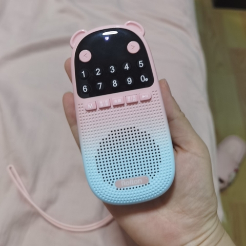 Loa Học Tiếng Anh Rolton E300 Hình Gấu Dễ Thương CHO BÉ