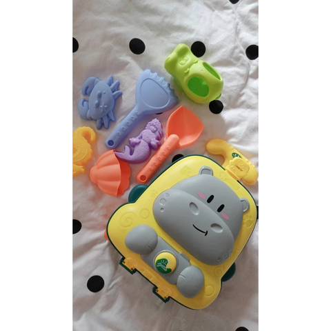 Vali Đồ Chơi Xúc Cát Cỡ Lớn Cho Bé – Bộ Chơi Cát Nước Hình Động Vật Nhiều Phụ Kiện