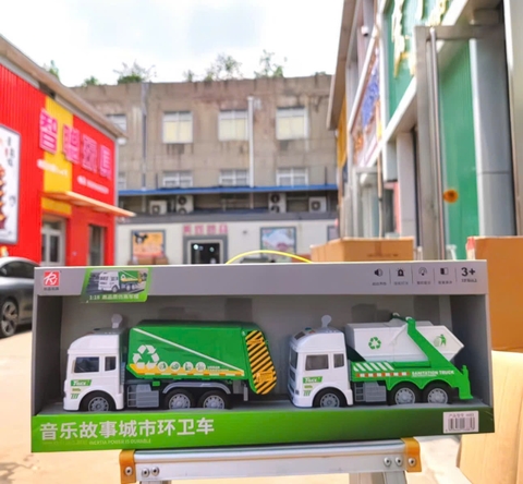 Set 2 Xe Chở Rác Chạy Pin Có Đèn Nhạc Cho Bé Tỉ Lệ 1:18 – Mã 6883
