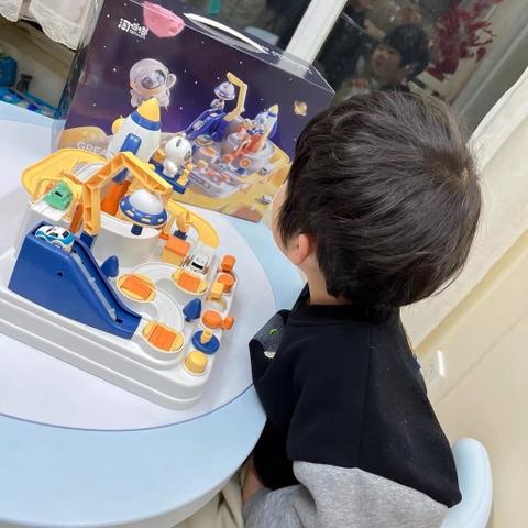 Đồ chơi đua xe điều khiển Ô TÔ bằng tay bản vũ trụ không gian