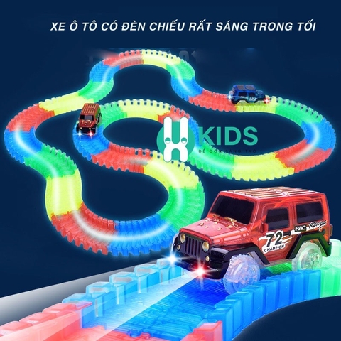 Đồ chơi đường đua xe ô tô lộn ngược 360 độ với đường ray phát quang trong tối