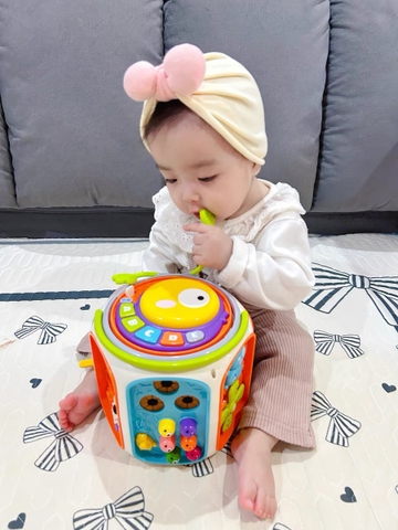 Đồ chơi hộp bận rộn 9 mặt đa năng 26 cách chơi có đàn nhạc, câu cá, điện thoại, vô lăng, đập chuột giáo dục sớm cho bé