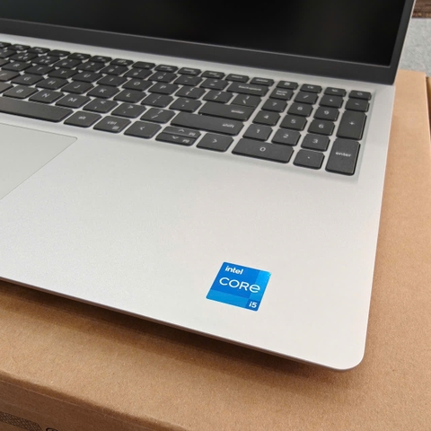 [Mới 100%] Dell Inspiron 15 3530 - Core i5-1334U, RAM 8GB, 512GB SSD NVMe, 15.6
