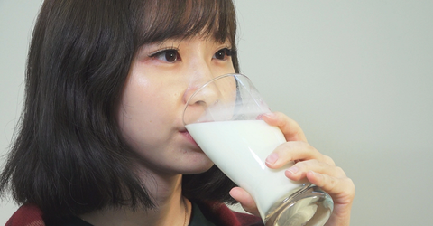 3 sai lầm khi uống sữa khiến sữa mất hết chất dinh dưỡng mà nhiều người mắc phải