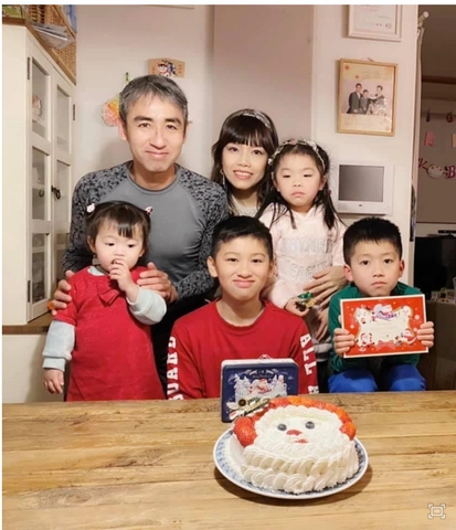 Mẹ 4 con giữ dáng nhờ chế độ ăn uống và rèn luyện khắt khe