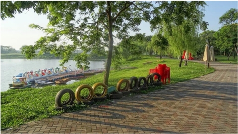 Công viên đầy cây xanh - điểm dã ngoại tuyệt vời cho trẻ nhỏ vào cuối tuần tại Hà Nội