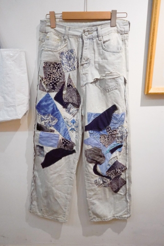 Quần jeans đính vải 590 Chế T326