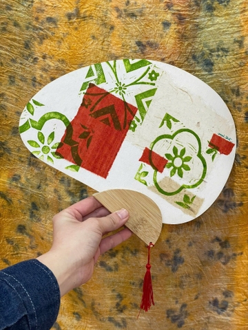 Quạt in tay Mộc Trà gạch bông 280