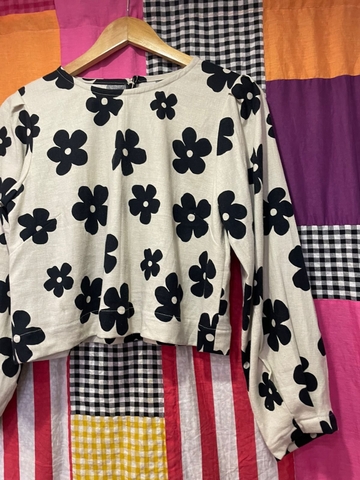 Áo dài tay hoa đen Líu Lô