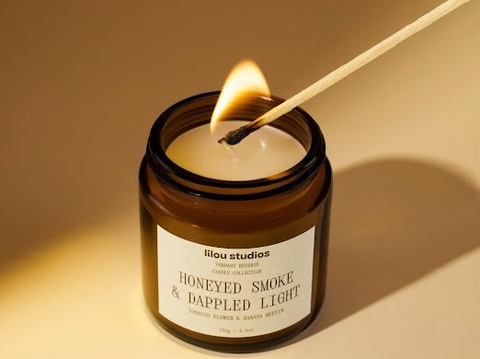 Nến Lilou 135g Honeyed smoke & dappled light