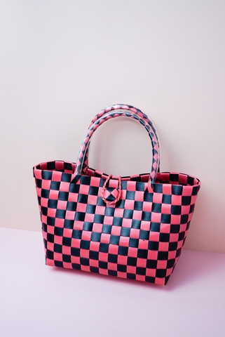 Làn hồng đen 180 Líu Lô