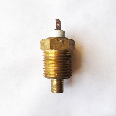 Cảm biến áp suất nước xe san gạt XCMG GR165