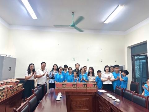 Hành trình yêu thương: Jin Healthy Life chia sẻ dinh dưỡng đến trẻ em có hoàn cảnh khó khăn