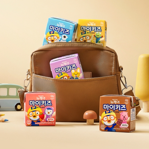 Thức uống dinh dưỡng vị dâu tây MyKids Strawberry 150ml