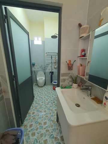 BÁN NHÀ 1 TRỆT 2 LẦU + SÂN THƯỢNG – KHU XẺO TRÔM, CÁCH UNG VĂN KHIÊM CHỈ 80M