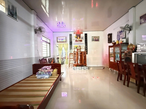 🏠 BÁN NHÀ 2 MẶT TIỀN VIEW KÊNH MÁT MẺ – ĐƯỜNG CẶP RẠCH GÒI LỚN