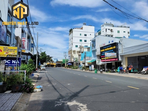 BÁN NHÀ 1 TRỆT 1 LẦU - MẶT TIỀN LÝ THÁI TỔ NỐI DÀI - P. ĐÔNG XUYÊN [ B.LTTND.1]