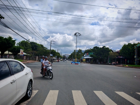 🏠 Bán 4 Nền Liền Kề Mặt Tiền Hàm Nghi, Bình Khánh - Vị Trí Kinh Doanh Tốt!