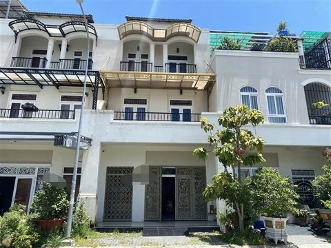 🏠 Bán Nhà 1 Trệt 2 Lầu Mặt Tiền Đường Số 5 KĐT Tây Sông Hậu!