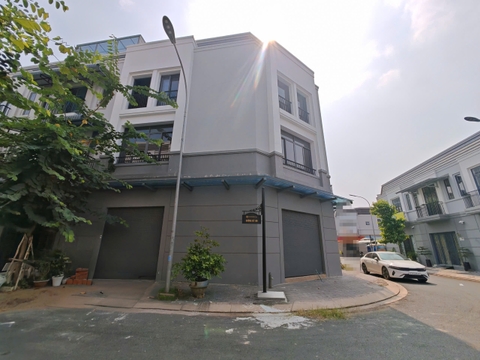 🏠 Bán Nhà Thô 1 Trệt 1 Lầu Mặt Tiền Đường Số 16B KĐT Tây Sông Hậu GĐ2!