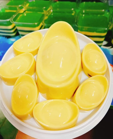 Bánh rau câu thỏi vàng