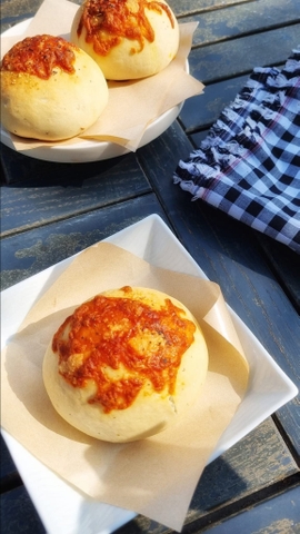 Pizza boll full phomai