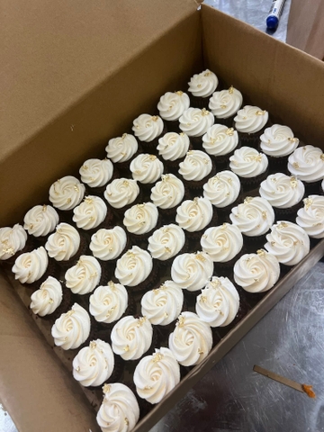 Bánh kem socola size tiệc
