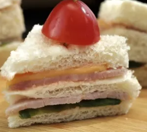 Bánh mì sandwich mini ham cheese