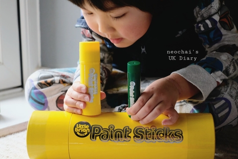 Bút sáp màu an toàn, dễ tẩy Little Brian - 12 màu size cực to (Chunkie Size)