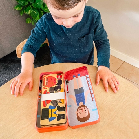 Hộp bút kèm mảnh ghép nam châm _ Lính cứu hỏa