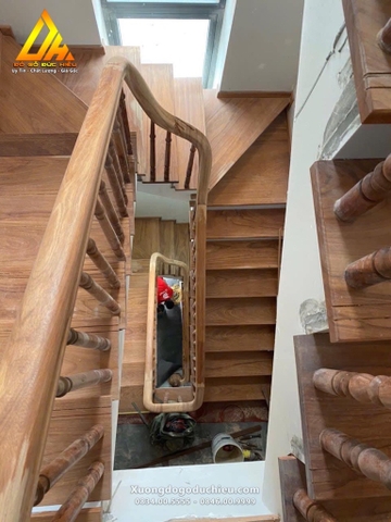 Cầu Thang + Bậc Gỗ