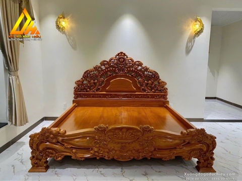 Giường ngủ Tân Cổ Điển