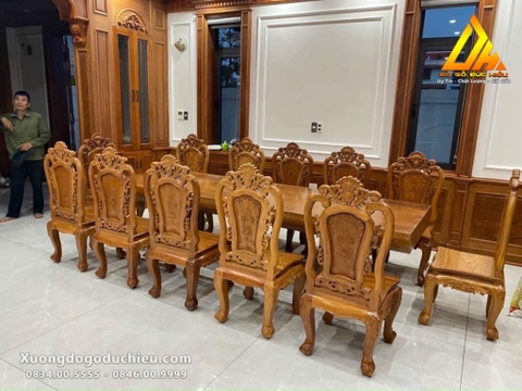 Bàn Ăn Nguyên Khối 12 Ghế hoa hồng