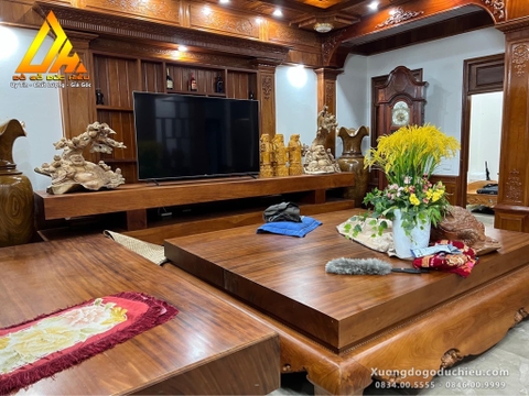 Sập và Kệ Tivi Nguyên Khối