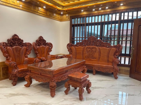 Hoàng Gia kê góc L