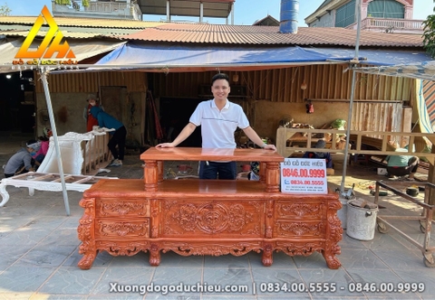 Kệ tivi Hoàng Gia Louis 2 tầng(Bán về Vũng Tàu)