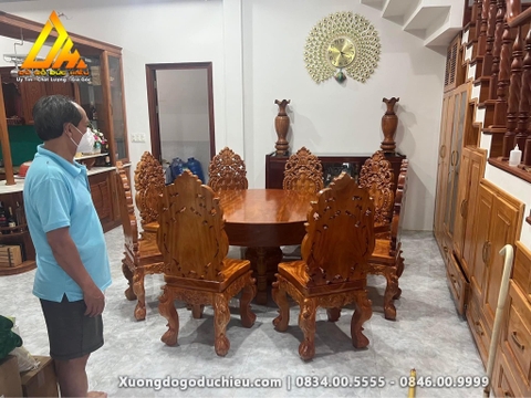Bàn ăn tròn nguyên khối 8 Ghế