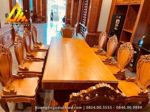 Bàn Ăn 10 Ghế Nguyên Khối