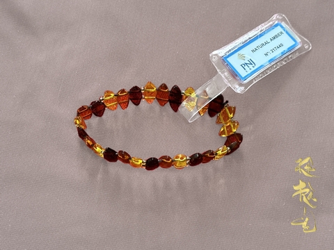 Vòng tay Hổ Phách đa sắc