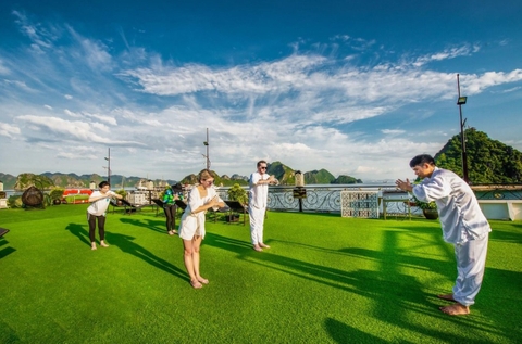DU THUYỀN AQUAMARINE CRUISE 5 SAO