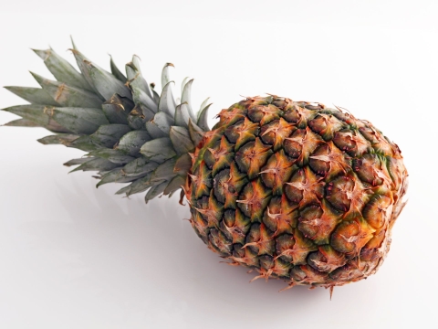 FRESH PINEAPPLE