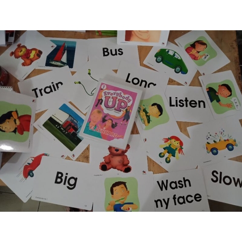 Flashcard  EVERYBODY UP 1