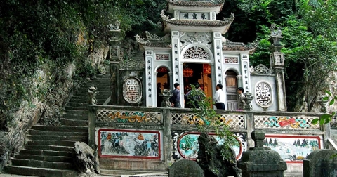 Chùa Địch Lộng Ninh Bình – Cổ Tự Ẩn Mình Trong Núi Đá